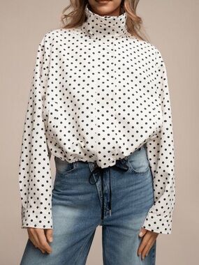 NEW SHEIN Black and White Polka Dot Crop Zip up Jacket in a size Medium